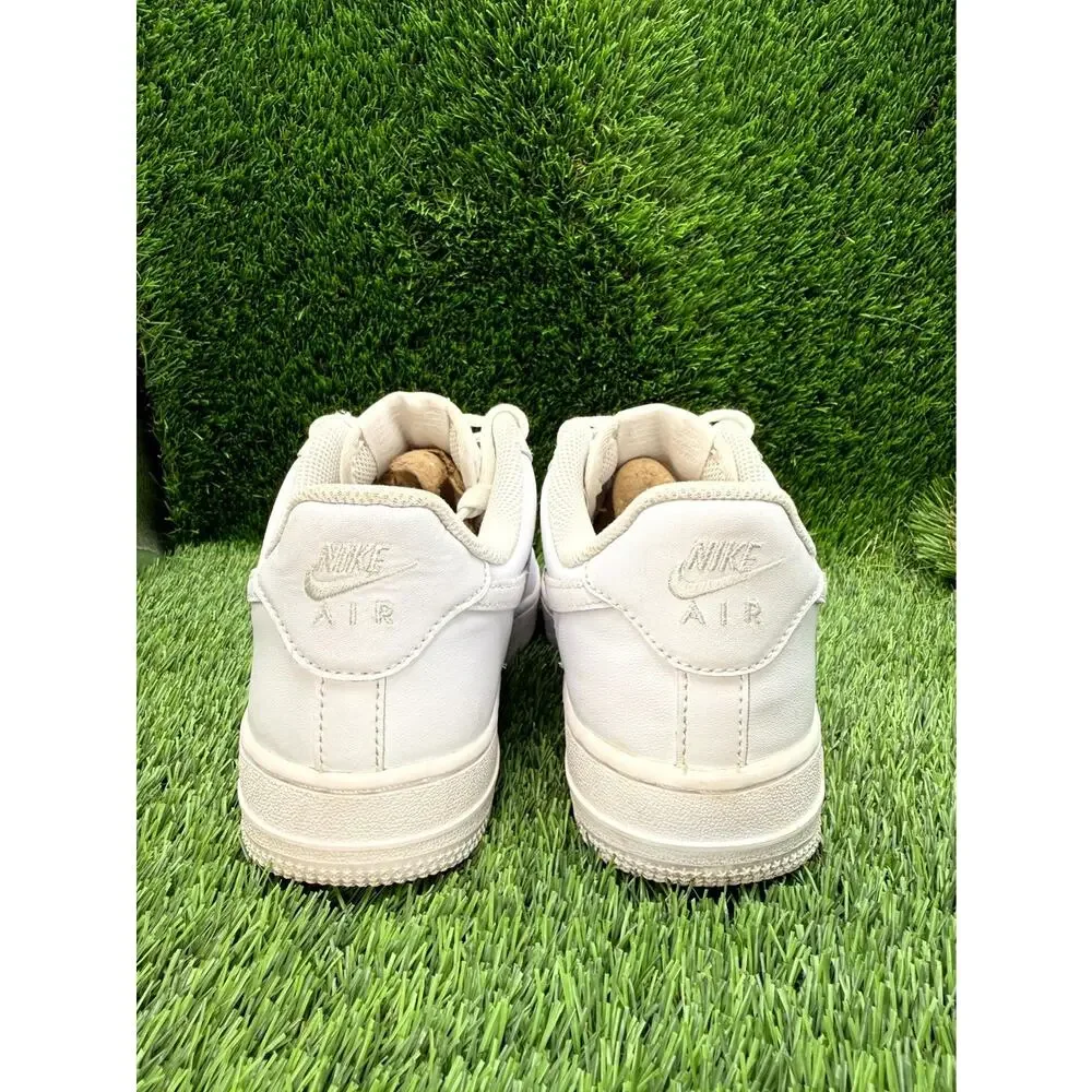 Nike Air Force 1 '07 DD8959-100 Athletic Sneaker Women's 7 White Leather Sports